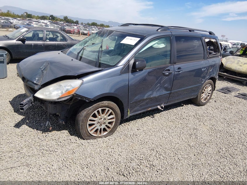 2009 Toyota Sienna, Front End, IAAI, VIN 5TDBK23C69S026925 — photo 2