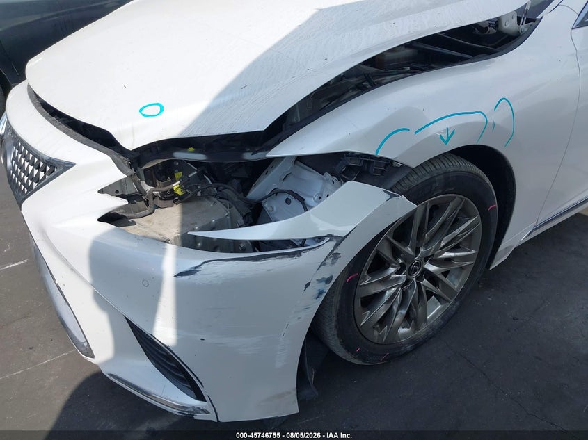 2019 LEXUS LS 500 auction photo 6