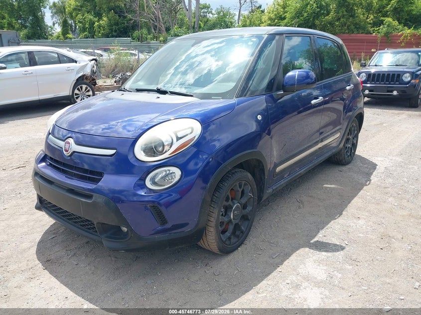 2015 FIAT 500L auction photo 2