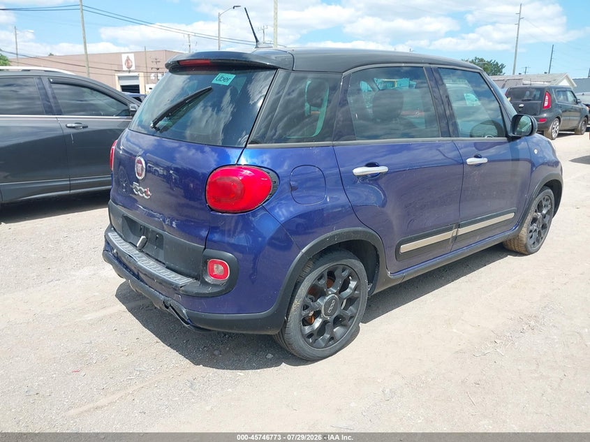 2015 FIAT 500L auction photo 4