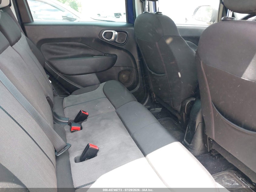 2015 FIAT 500L auction photo 8