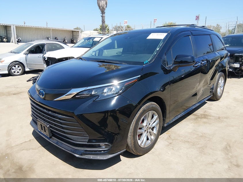 Vin: 5tdjskfc1ss200736, lot: 46245522, toyota sienna xle 20252