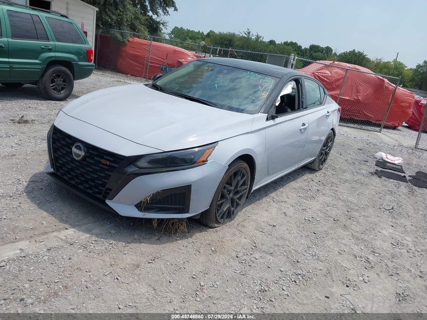 Vin: 1n4bl4cv7tn325207, lot: 46245584, nissan altima sr fwd 20262