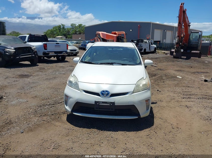 2014 TOYOTA PRIUS auction photo 6