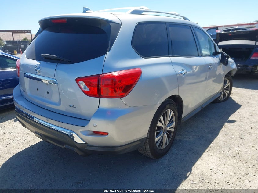 2019 NISSAN PATHFINDER auction photo 4