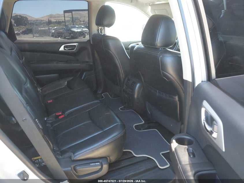 2019 NISSAN PATHFINDER auction photo 8