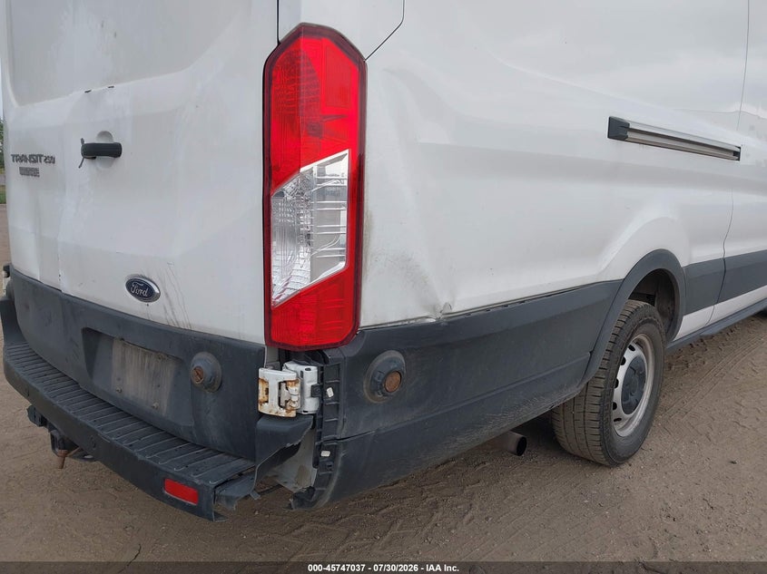 2020 FORD TRANSIT-250 CARGO VAN auction photo 6