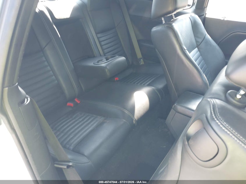2011 DODGE CHALLENGER · Фото 8