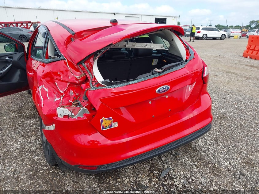 2014 FORD FOCUS auction photo 6