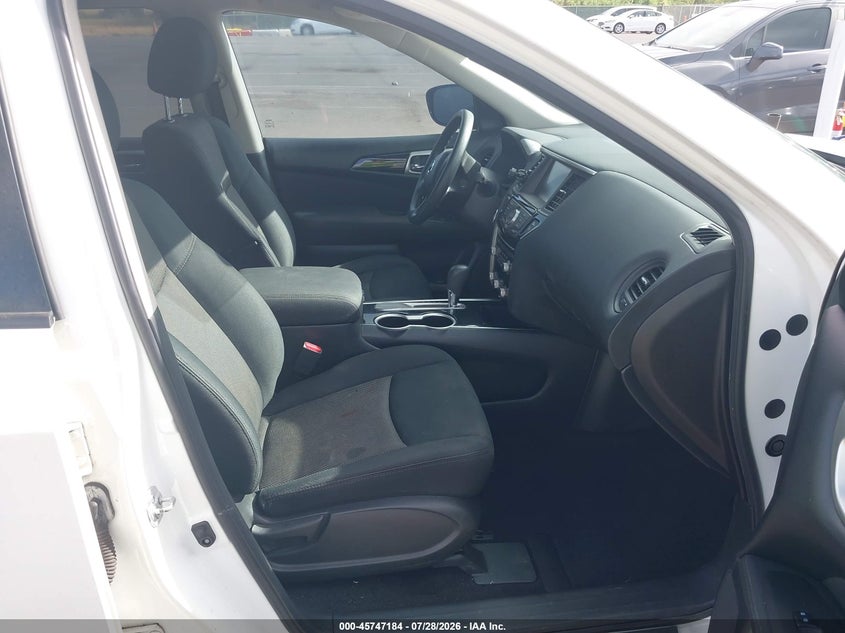 2017 NISSAN PATHFINDER auction photo 5