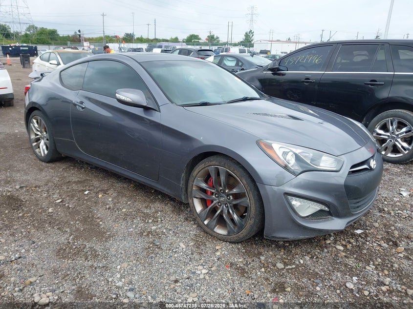 2015 HYUNDAI GENESIS auction photo 1