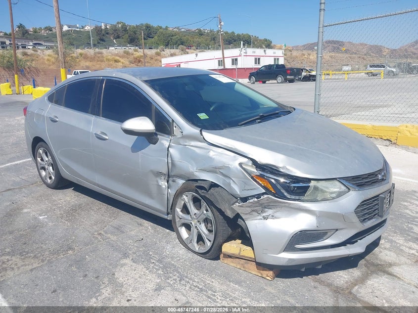 Vin: 1g1bf5sm6j7107625, lot: 46245950, chevrolet cruze premier auto 2018 img_1