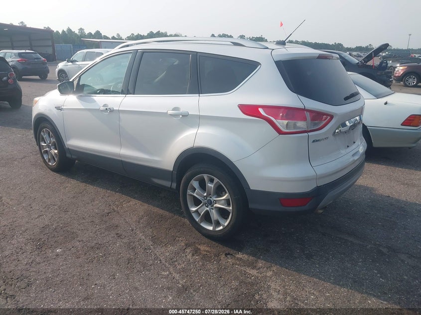 Vin: 1fmcu9jx3fub94201, lot: 46245954, ford escape titanium 20153