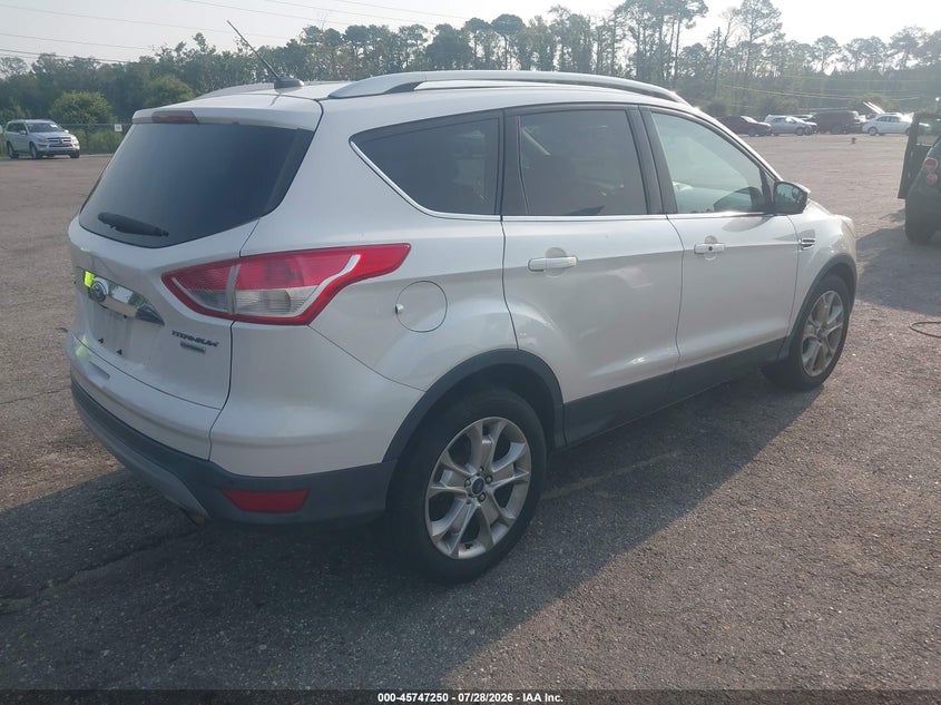Vin: 1fmcu9jx3fub94201, lot: 46245954, ford escape titanium 20154