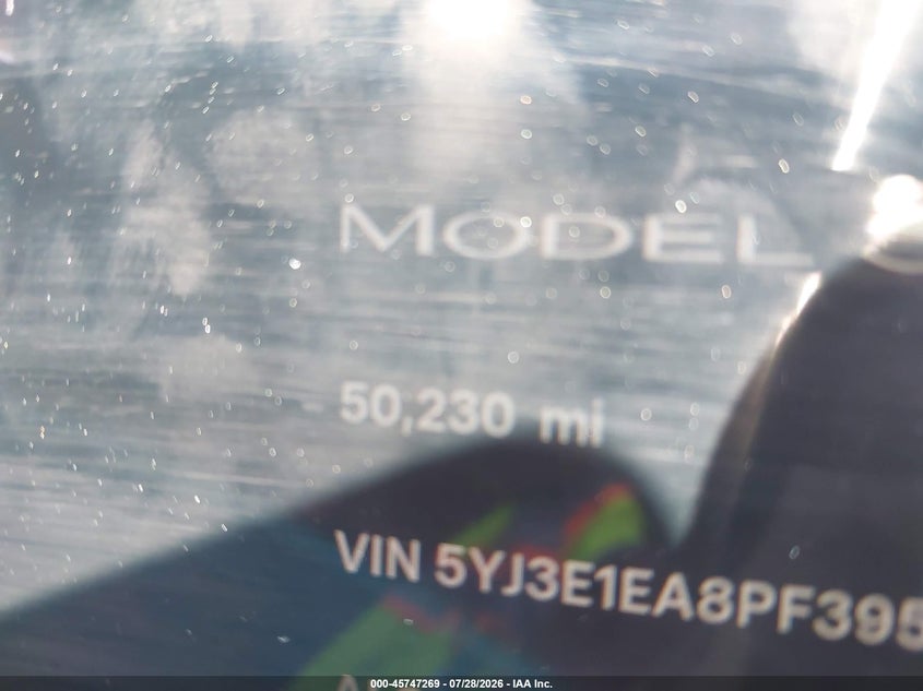 TESLA MODEL 3 - zdjęcie 15