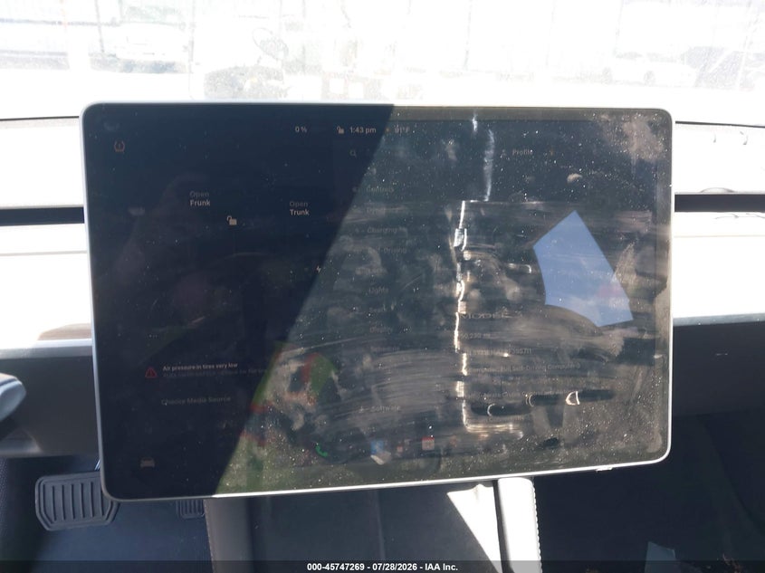 TESLA MODEL 3 - zdjęcie 18