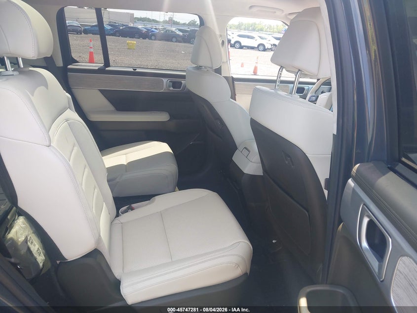 2025 HYUNDAI SANTA FE auction photo 8