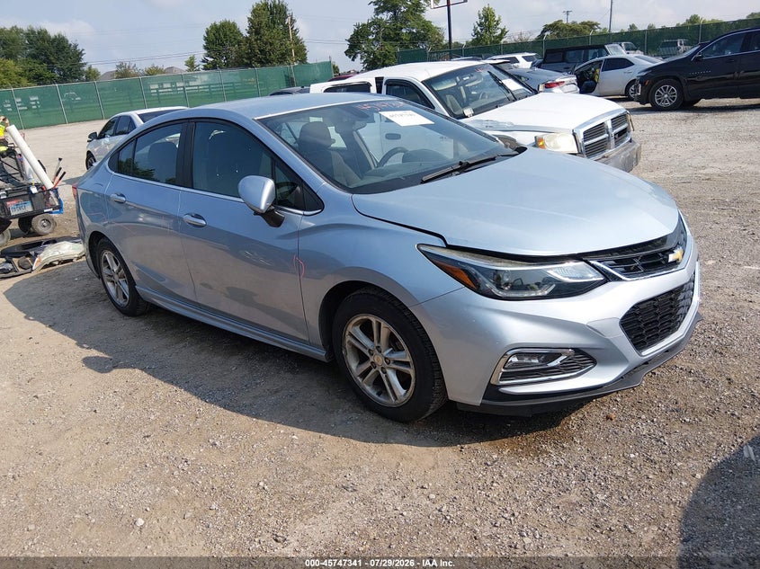 Vin: 1g1be5sm7h7136015, lot: 46246045, chevrolet cruze lt auto 2017 img_1