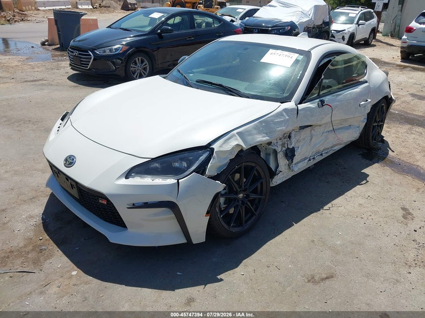 2024 TOYOTA GR86 auction photo 2