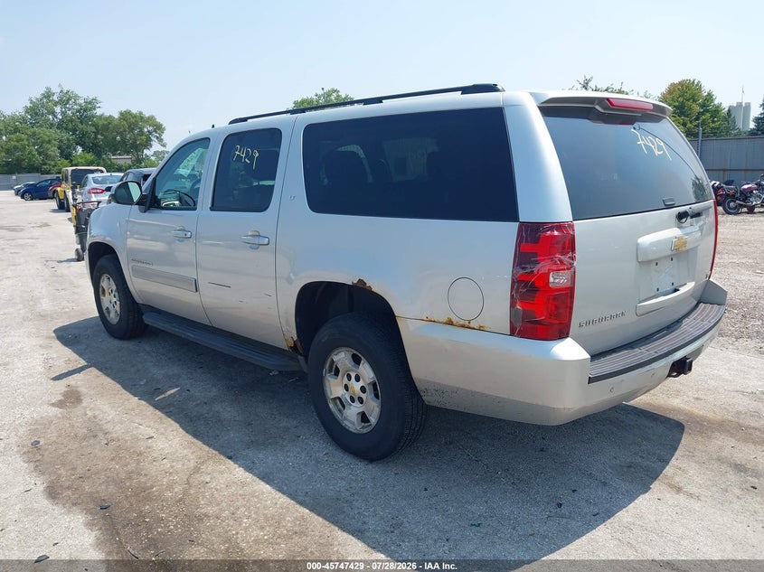 Vin: 1gnskje3xbr108580, lot: 46246133, chevrolet suburban lt 20113