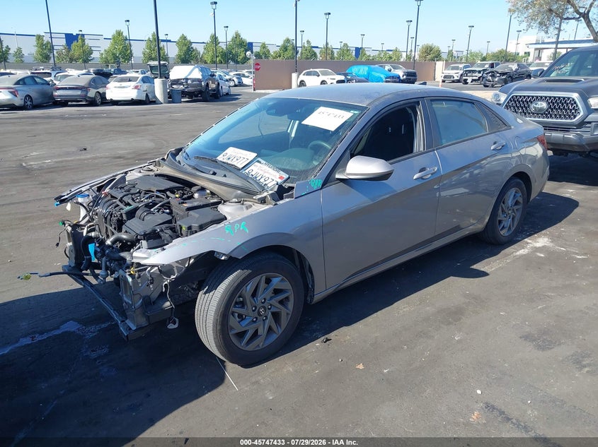 2024 Hyundai Elantra Sel, Front End, IAAI, VIN KMHLM4DG2RU658260 — photo 2