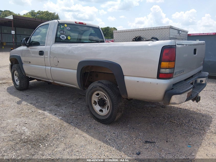 2004 GMC SIERRA 2500HD auction photo 3