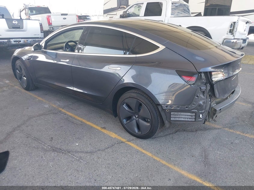 2018 TESLA MODEL 3 auction photo 3