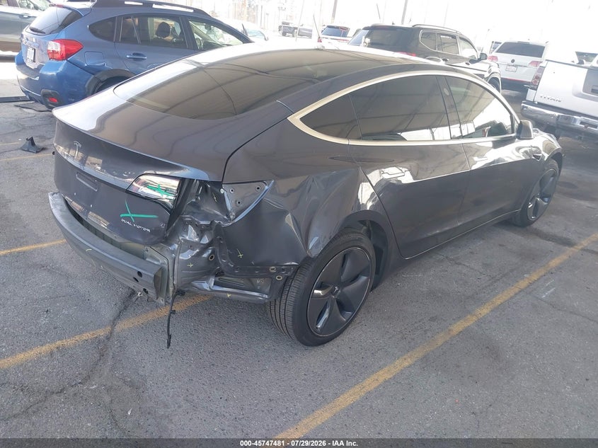 2018 TESLA MODEL 3 auction photo 4