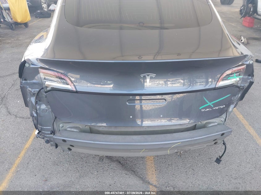 2018 TESLA MODEL 3 auction photo 6