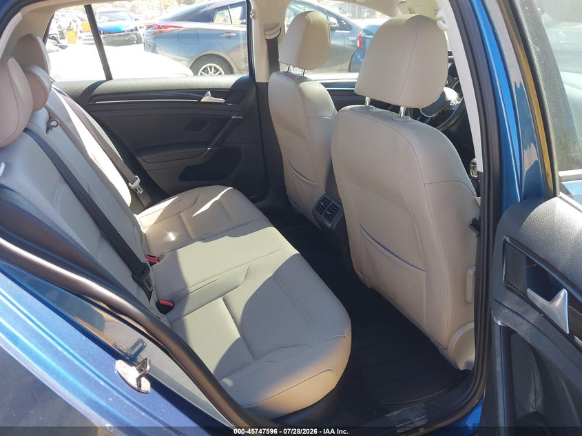 2015 VOLKSWAGEN GOLF auction photo 8