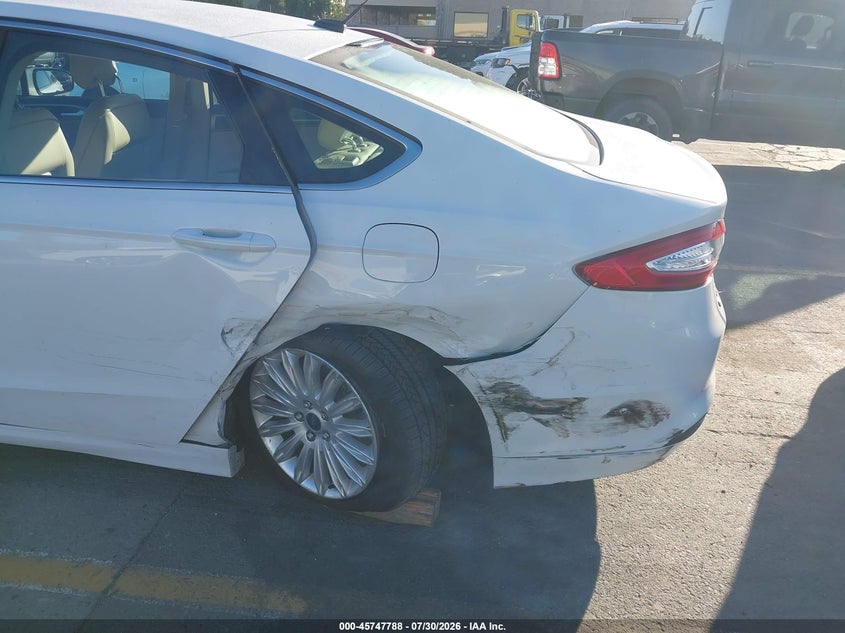 2013 FORD FUSION ENERGI auction photo 6