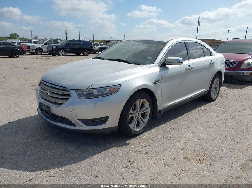 2014 FORD TAURUS auction photo 2