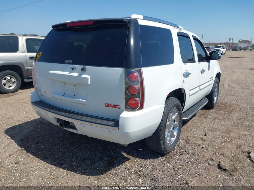 2007 GMC YUKON DENALI auction photo 4