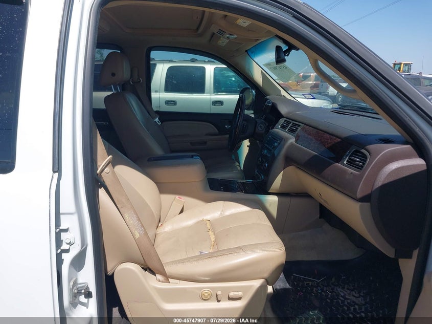2007 GMC YUKON DENALI auction photo 5