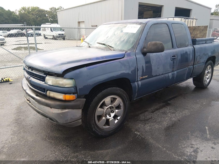 1999 CHEVROLET SILVERADO 1500 auction photo 2