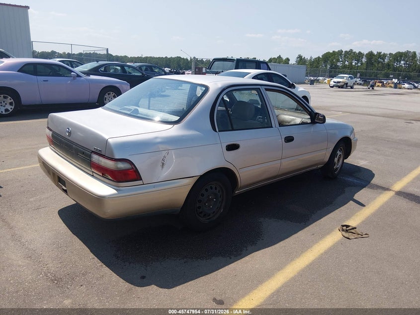 1997 TOYOTA COROLLA auction photo 4
