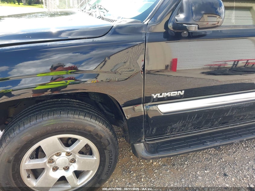 2006 GMC YUKON auction photo 6