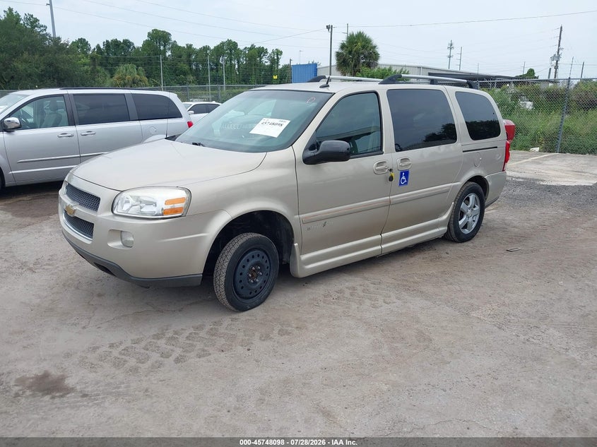2007 CHEVROLET UPLANDER auction photo 2