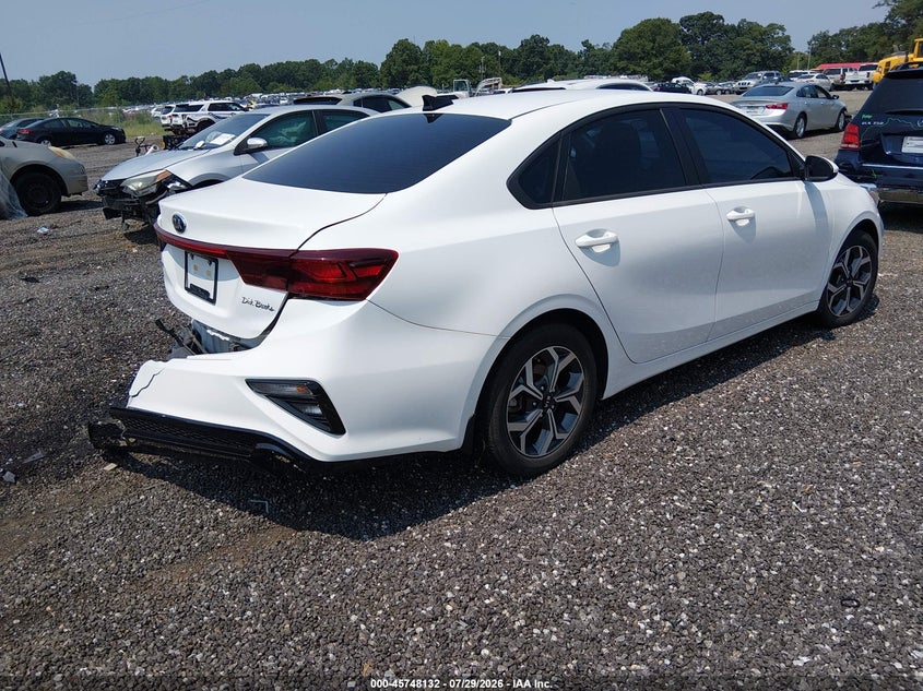 Vin: 3kpf24ad0me383027, lot: 46246854, kia forte lxs 20214