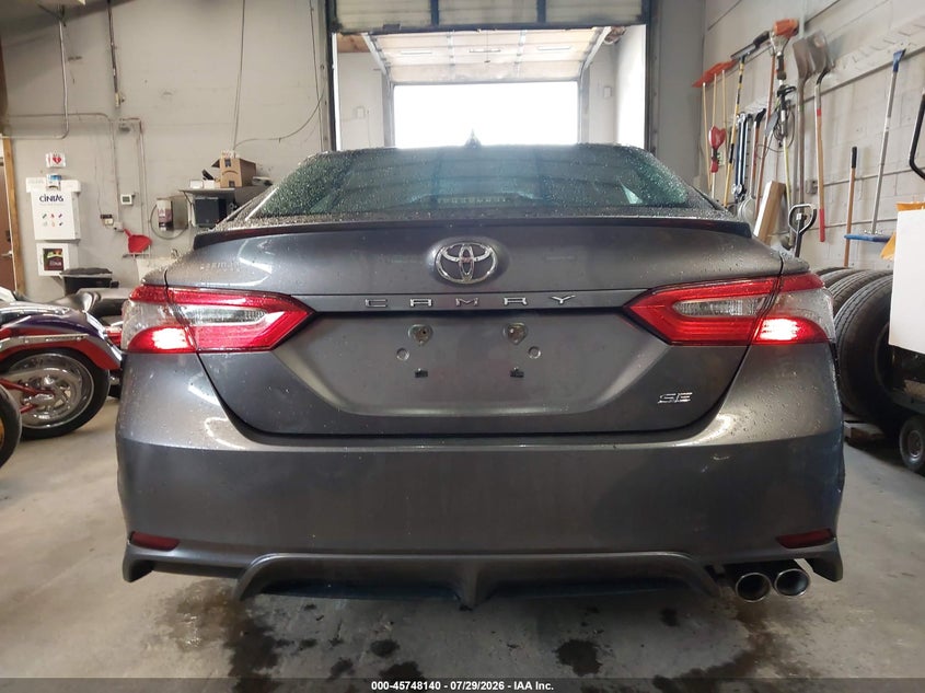 TOYOTA CAMRY - zdjęcie 17
