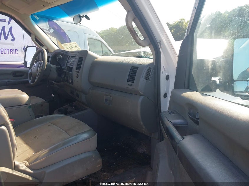 2014 NISSAN NV CARGO NV2500 HD auction photo 5