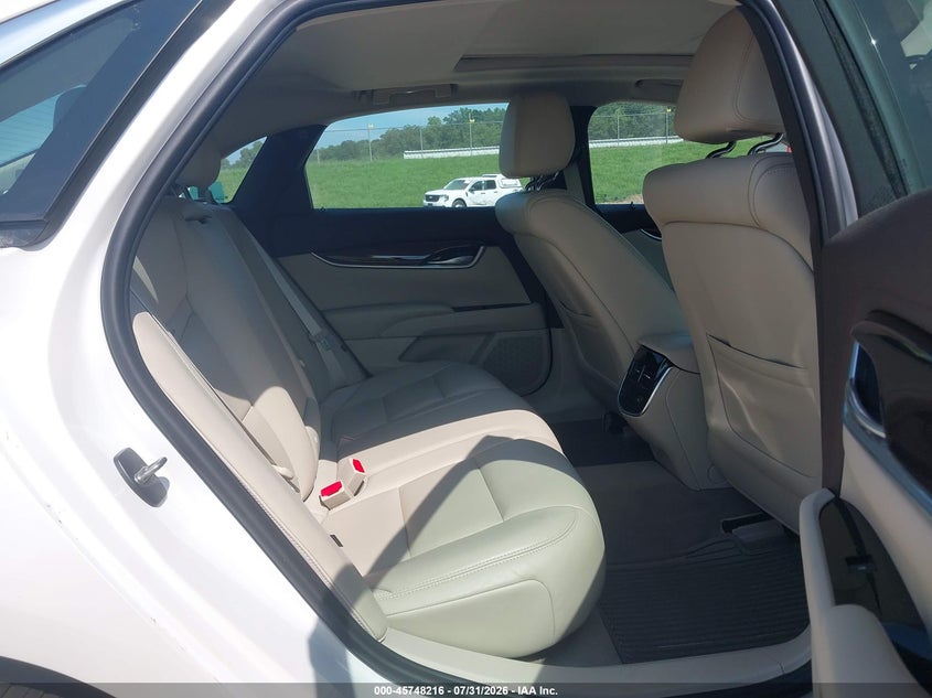 2017 CADILLAC XTS auction photo 8