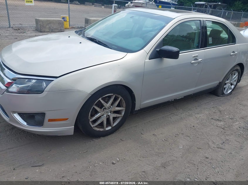 2010 FORD FUSION auction photo 2