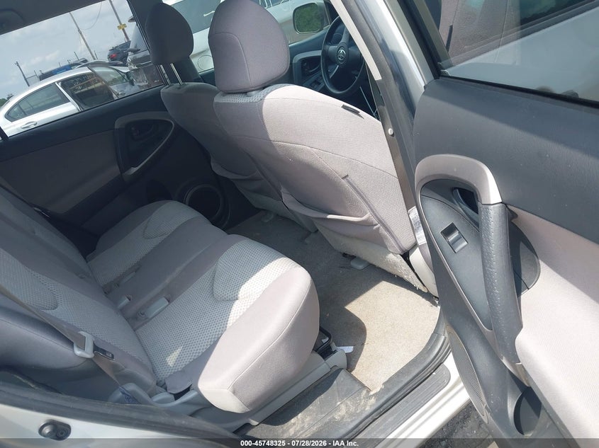 2008 TOYOTA RAV4 auction photo 8