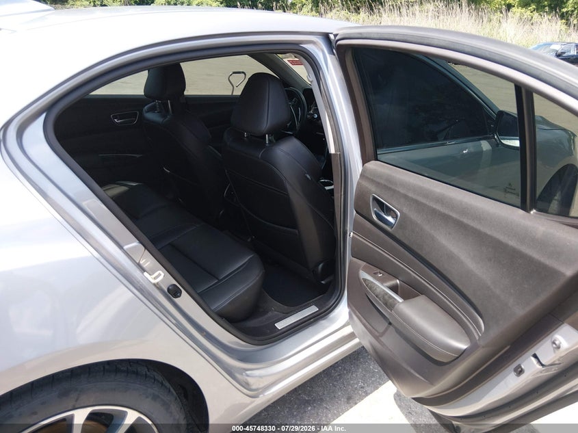 2018 ACURA TLX · Фото 8
