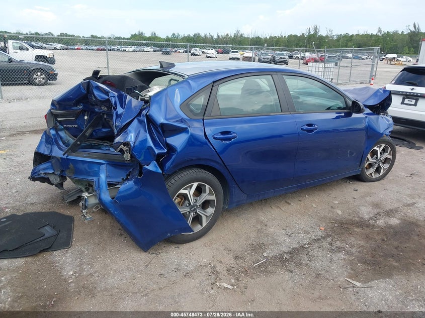 Vin: 3kpf24ad6me404396, lot: 46247195, kia forte lxs 20214