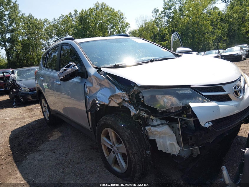 2014 TOYOTA RAV4 auction photo 6