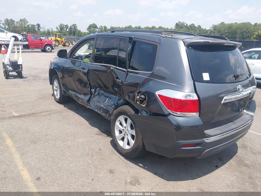 2013 TOYOTA HIGHLANDER auction photo 3