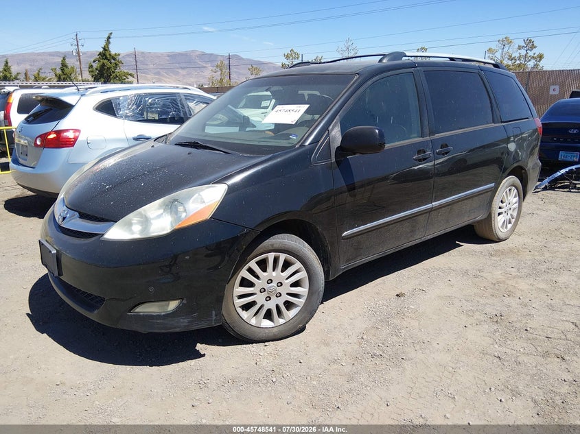 2008 Toyota Sienna, Normal Wear & Tear, IAAI, VIN 5TDBK22C78S019269 — photo 2