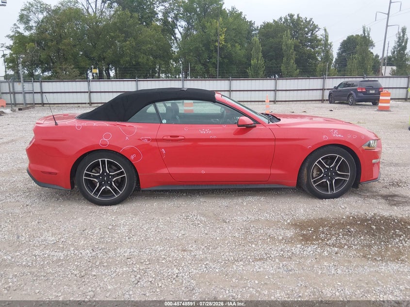 FORD MUSTANG - zdjęcie 13